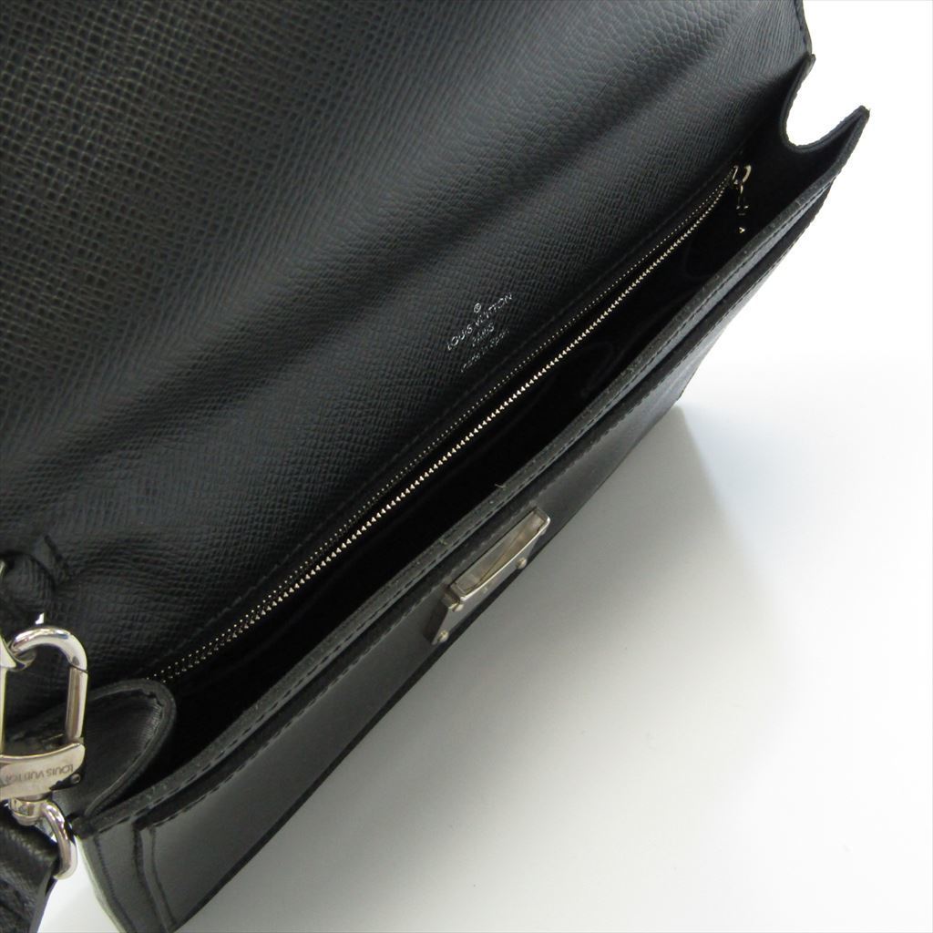 Louis Vuitton Taiga Veraia Clutch Bag Ardoise