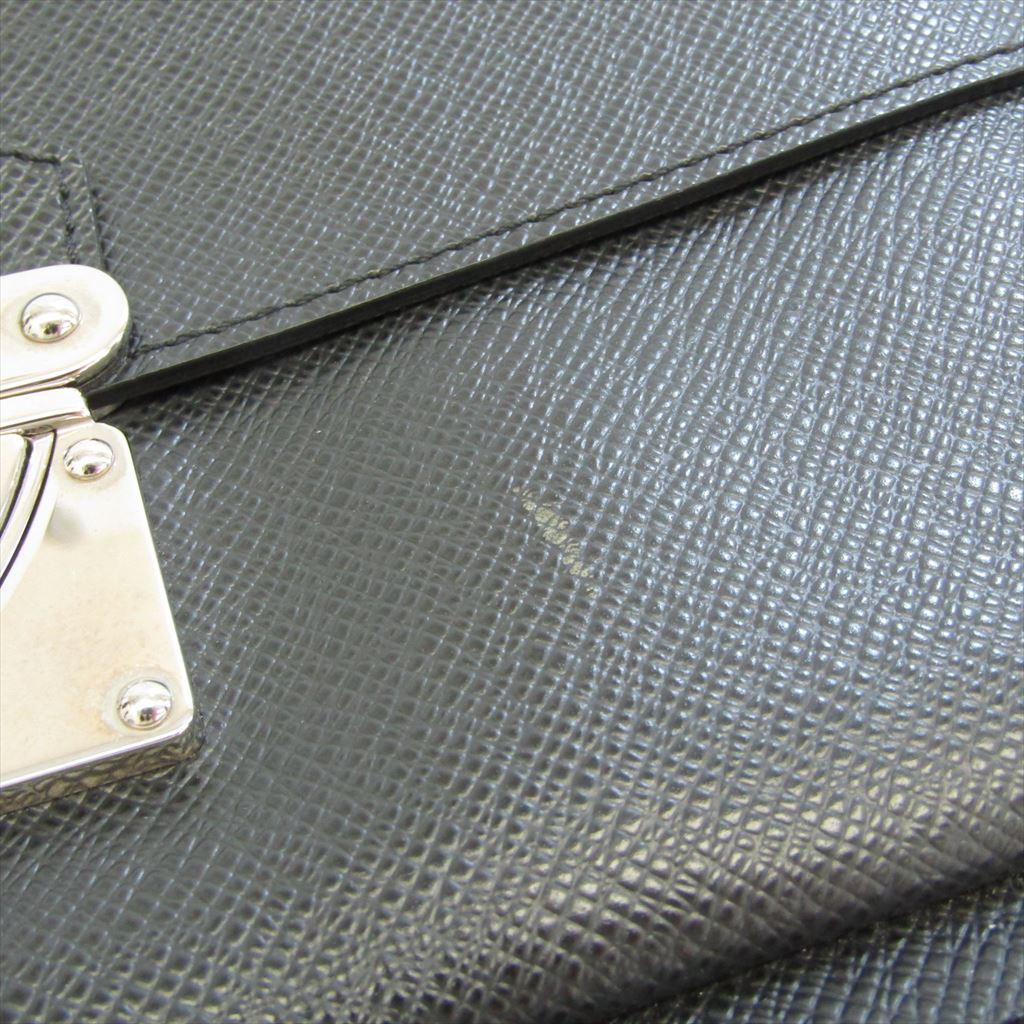 Louis Vuitton Taiga Veraia Clutch Bag Ardoise
