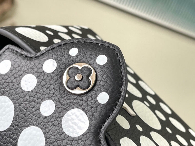 Fashion Lu-Vi bags - 3995