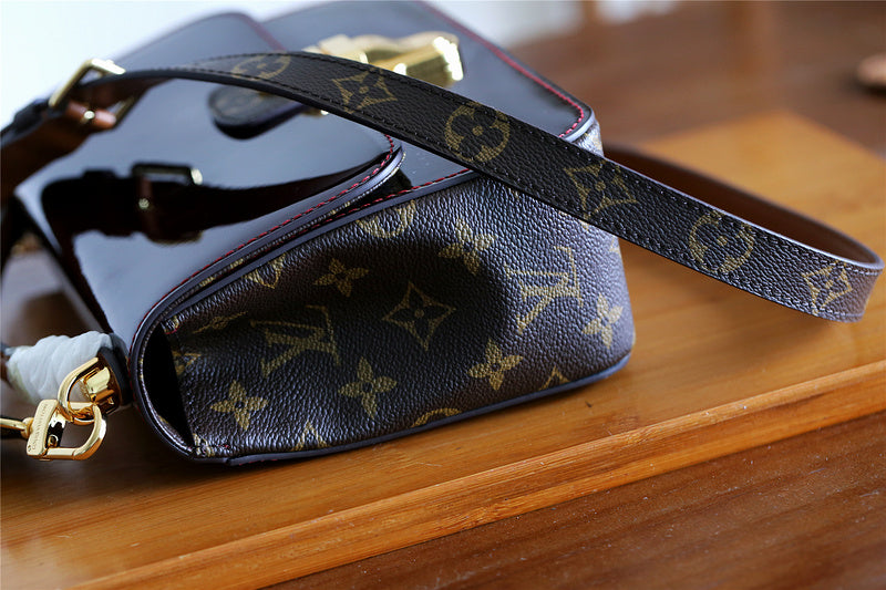 Amelia - LOV Lady Bags - 1676
