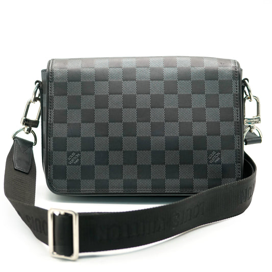 Louis Vuitton Louis Vuitton Onyx Damier Infini Studio Messenger