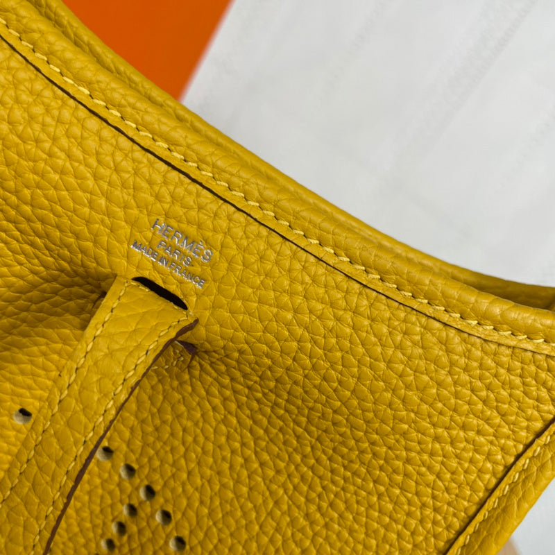 Amelia- HMS Bags - 934