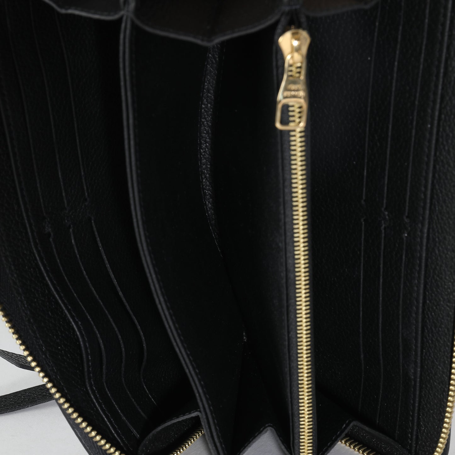 Louis Vuitton Beige Black Monogram Giant Empreinte Zippy Wallet