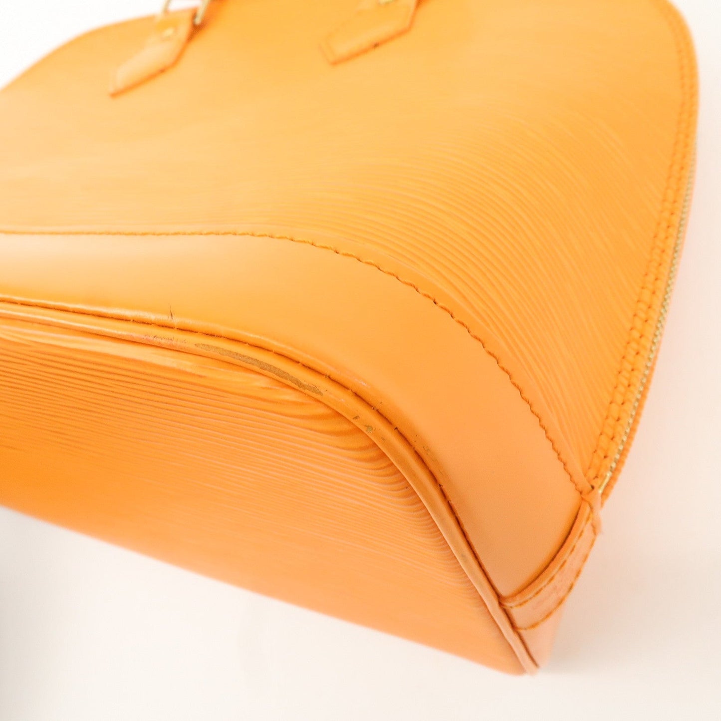 Louis Vuitton Epi Alma Hand Bag Mandarin Orange M5124H