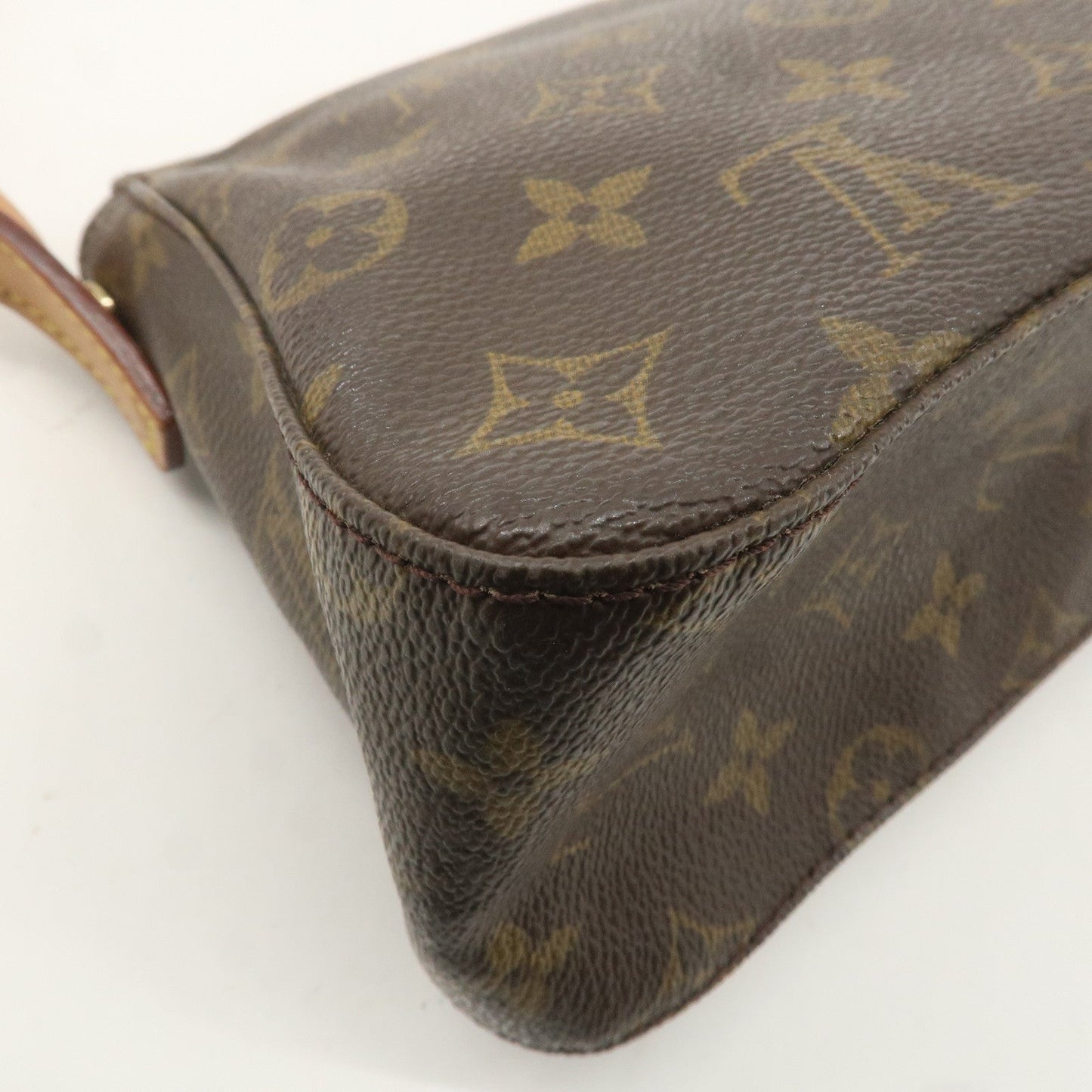 Louis Vuitton Monogram Mini Looping Shoulder Bag Hand Bag M51147