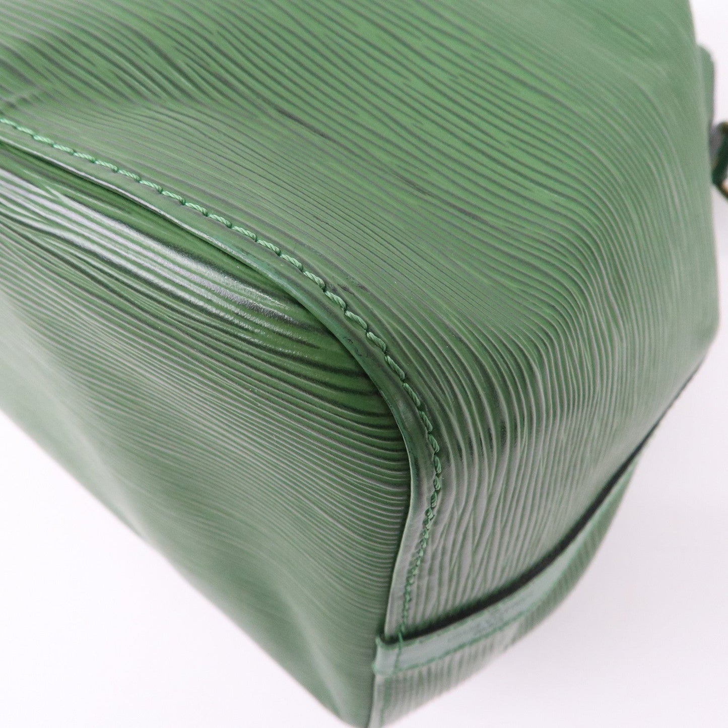 Louis Vuitton Epi Petit Noe Leather Shoulder Bag Green M44104