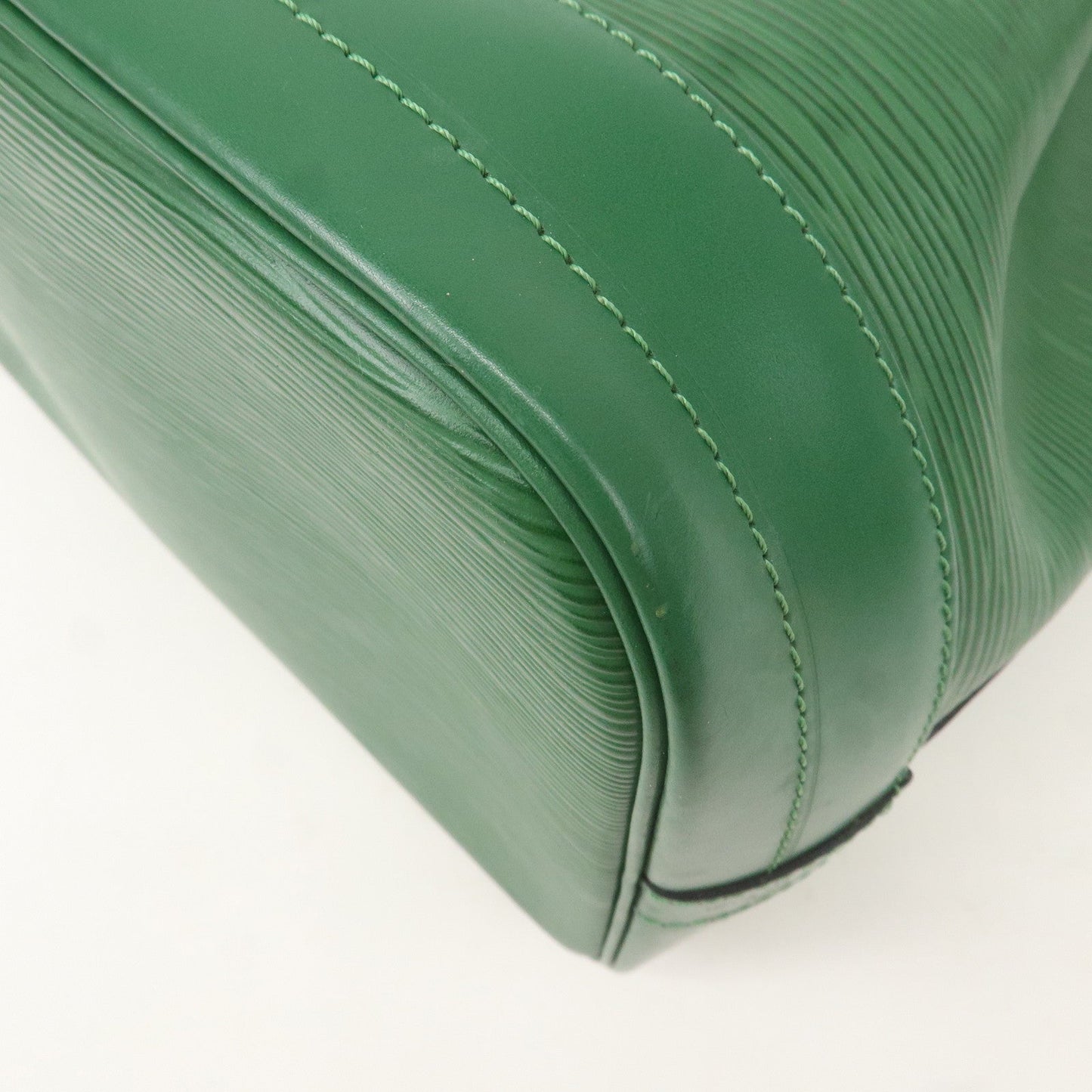 Louis Vuitton Epi Noe Shoulder Bag Borneo Green M44007