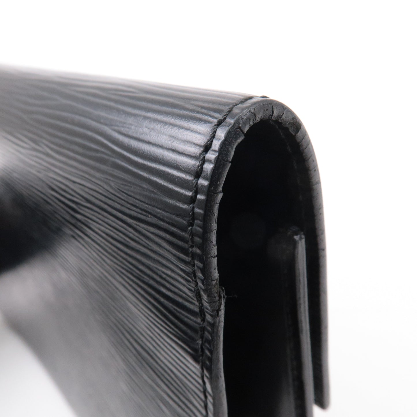 Louis Vuitton Epi Leather Chaillot Clutch Bag Black Noir M52542