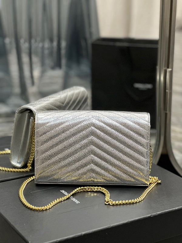 Amelia - YSL Bag - 1920