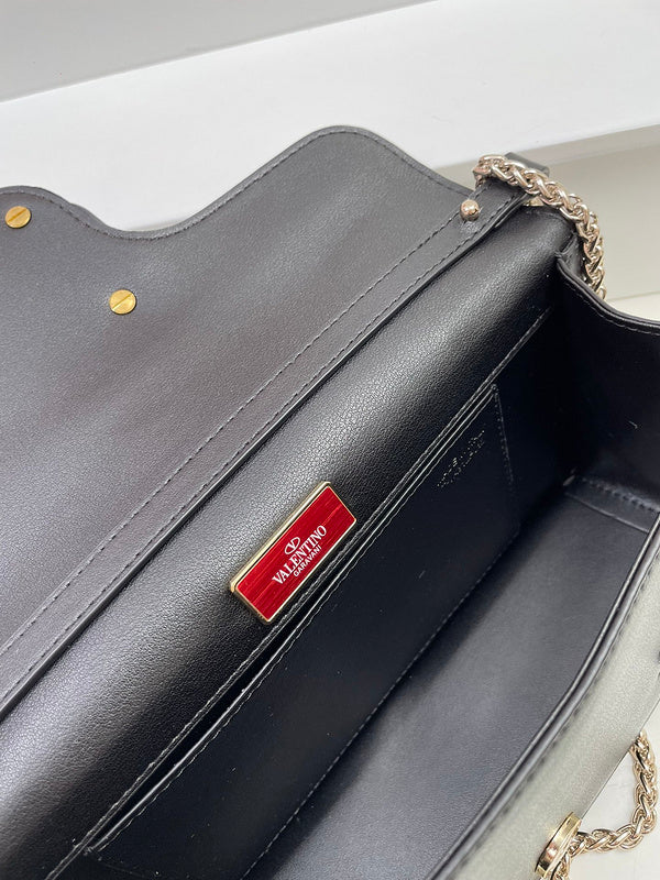 Amelia's Bag Gallery - VEL Bags - 163