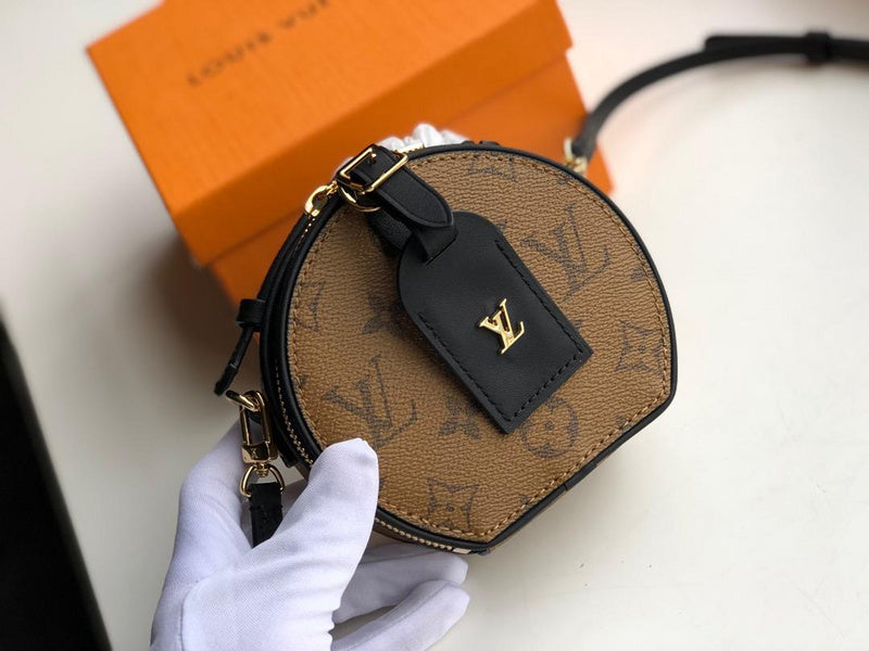 Fan Fashion Lu-Vi bags - 17832