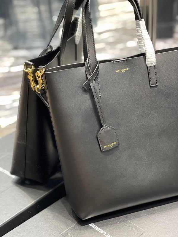 Amelia - YSL Bag - 3952