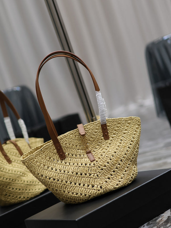 Amelia - YSL Bag - 1822