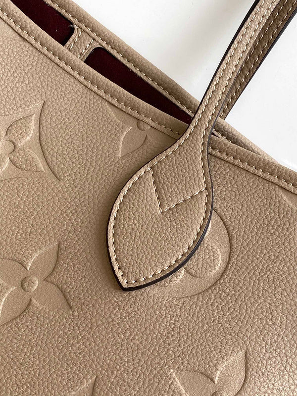 Fan Fashion Lu-Vi Bags - 16816