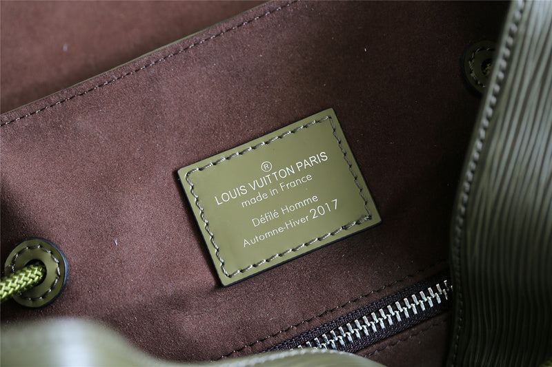 Fan Fashion Lu-Vi bags - 9695