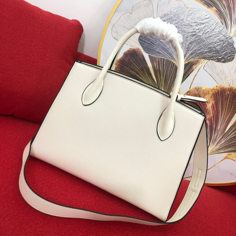 Barnes-Bags - Prada Bags - 791