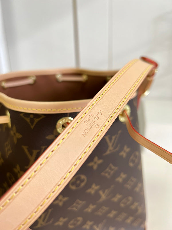 Fan Fashion Lu-Vi bags - 17151