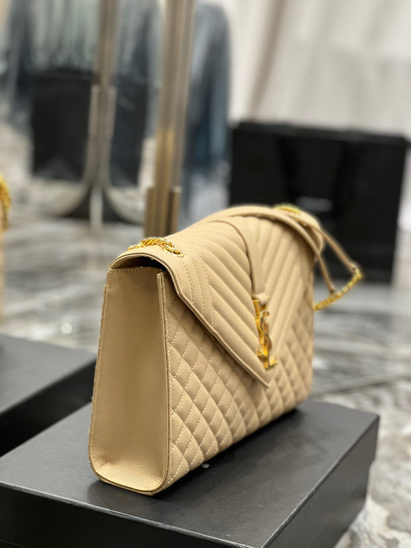 Amelia - YSL Bag - 1888