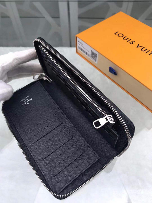 Fan Fashion Lu-Vi bags - 10863