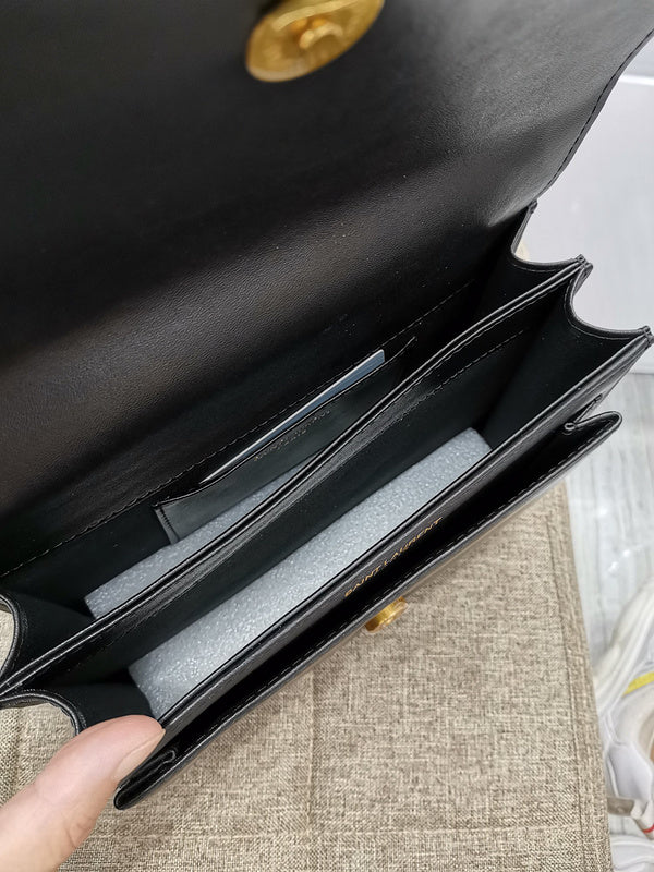 Amelia - YSL Bag - 3516