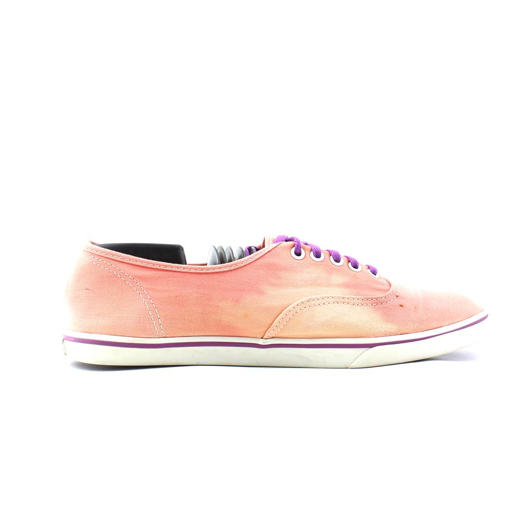 VANS AUTHENTIC