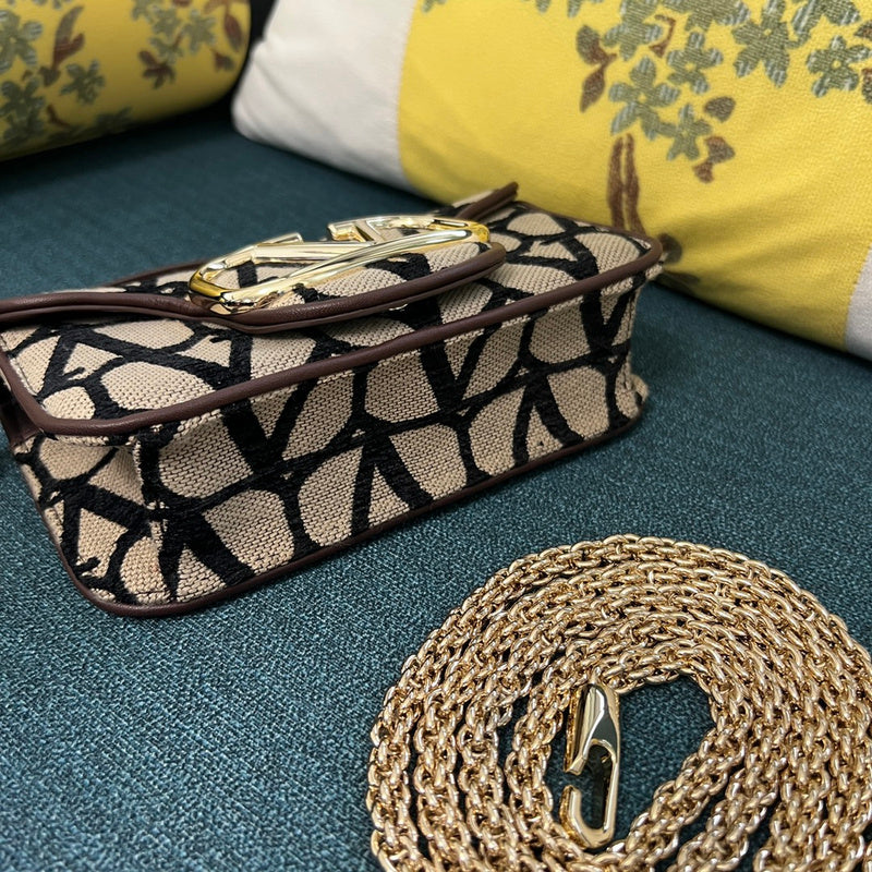 Amelia's Bag Gallery - VEL Bags - 419