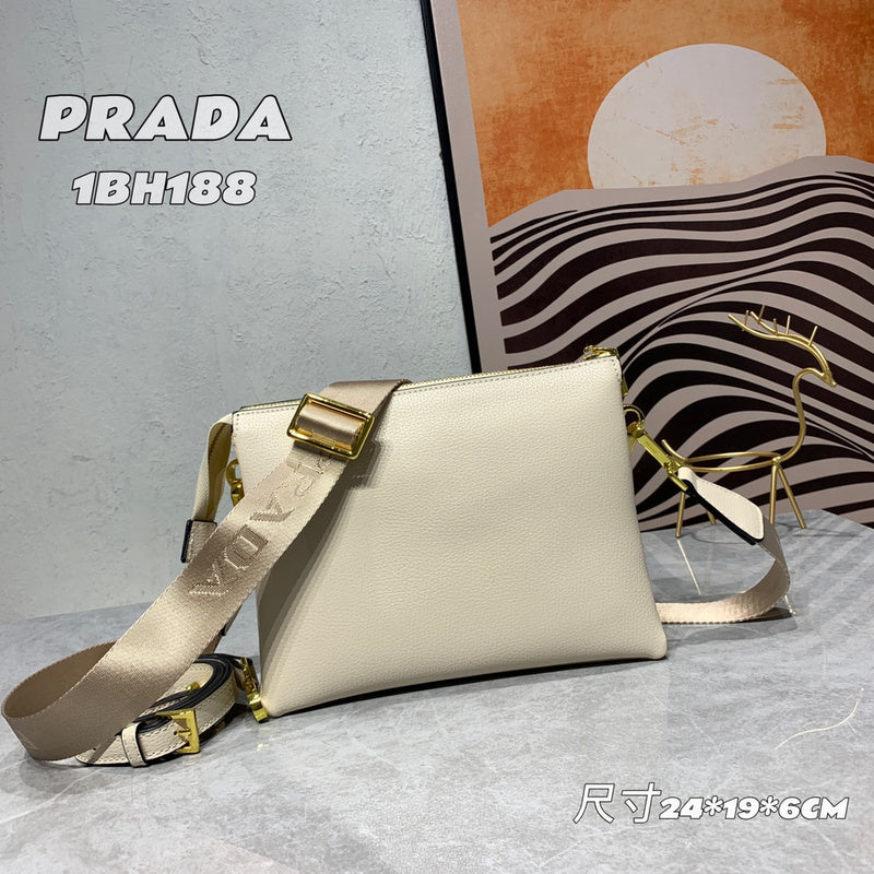 Reeby Bags - Prada Bags - 1004