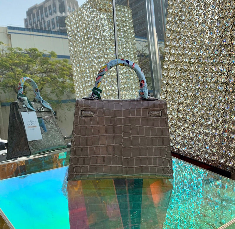 Amelia - HMS Bags - 1609