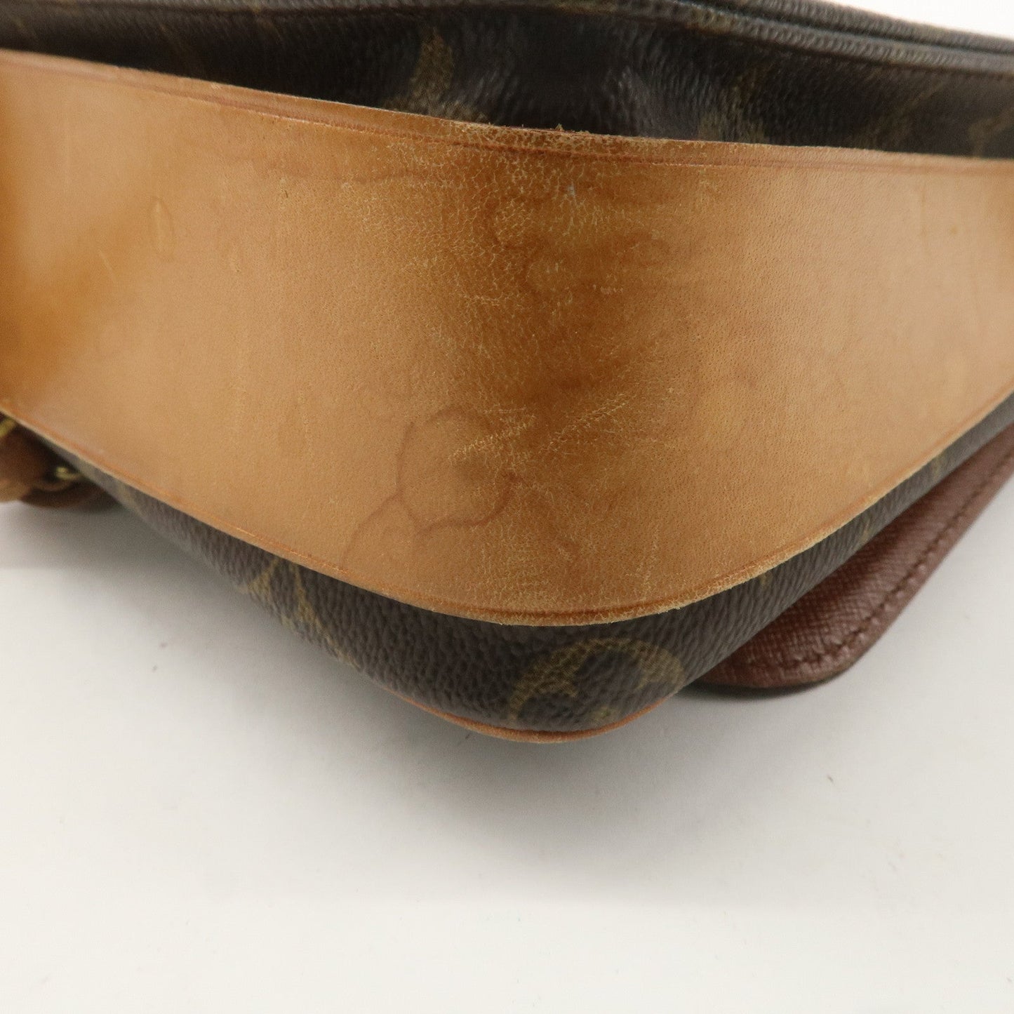 Louis Vuitton Monogram Cartouchiere 26 Shoulder Bag M51252