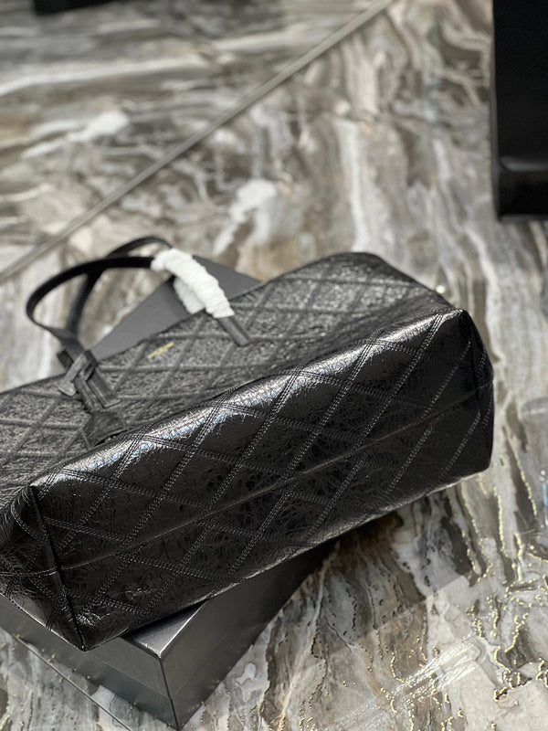 Amelia - YSL Bag - 3686