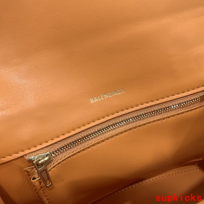 Amelia- BG Hourglass Bags - 138