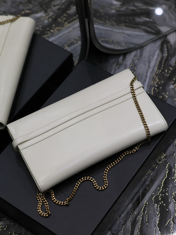 Amelia - YSL Bag - 1857