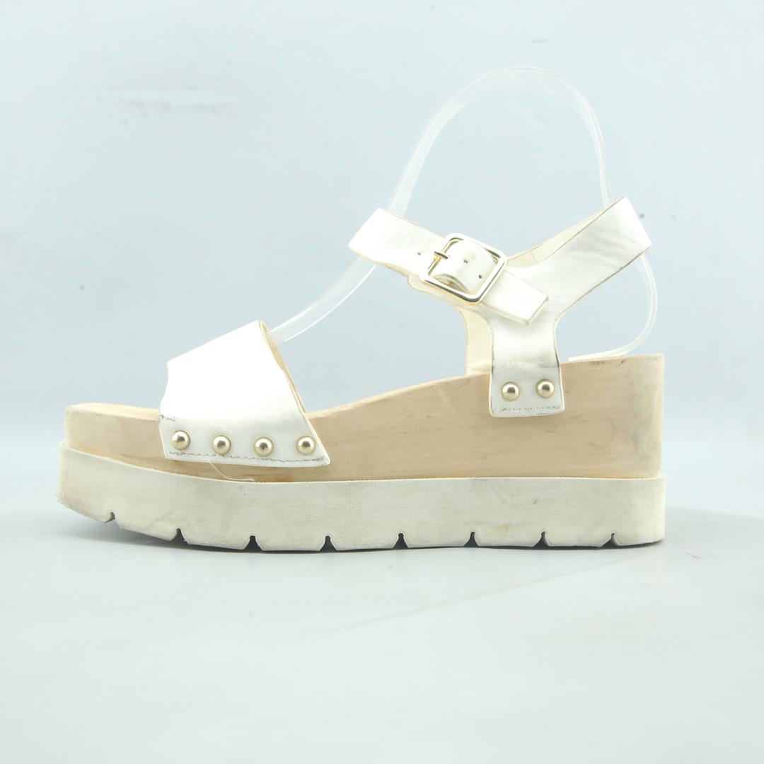 STEVE MADDEN .