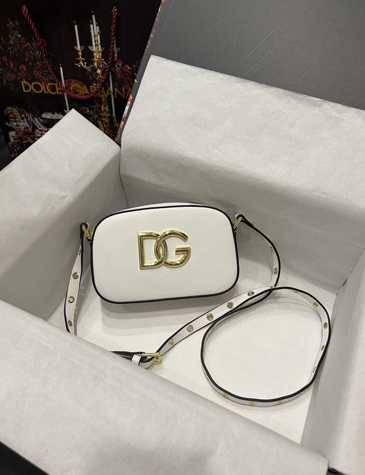 DG Crossbody 3.5 Bag White For Women 7.5in/19AmeliaDG B-Berry - BB 7095AW57680002