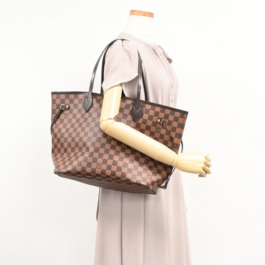 Louis Vuitton Neverfull MM Tote Bag Damier