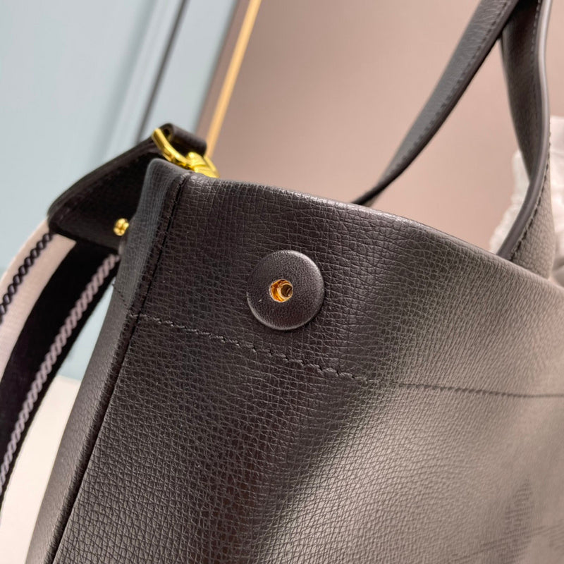Amelia- PRDA  LUXURY BAGS - 372