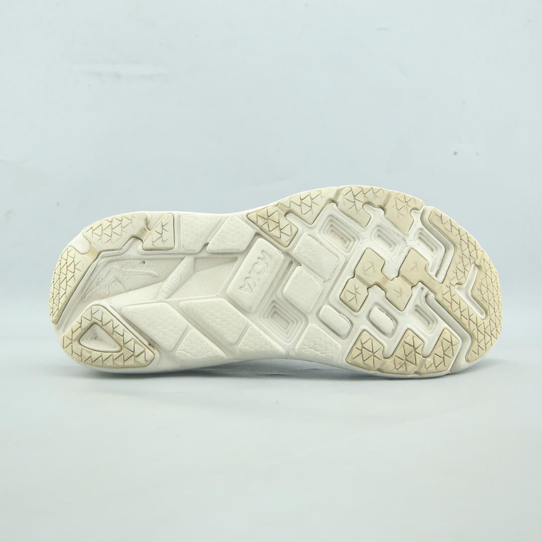 HOKA ONE ONE OV CLIFTON