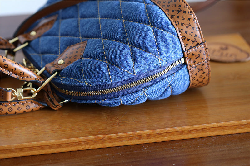 Fan Fashion Lu-Vi bags - 8251
