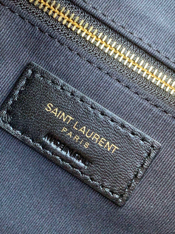 Amelia - YSL Bag - 3632