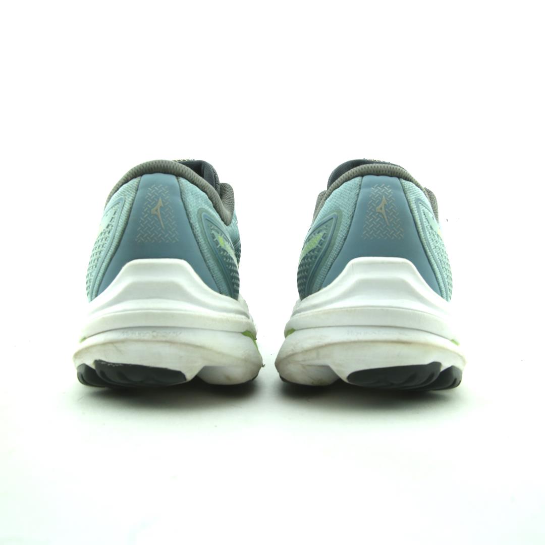 MIZUNO WAVE INSPIRE 18