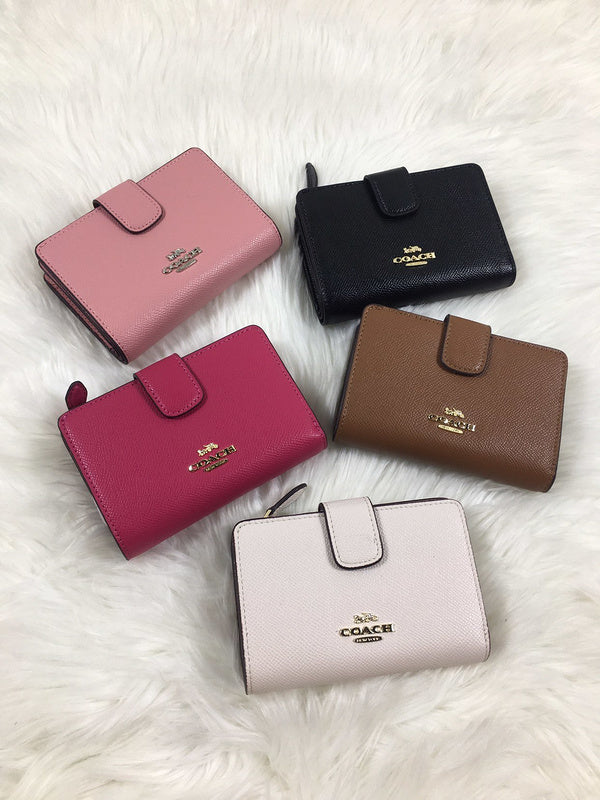 Amelia - CAH Wallet - 138