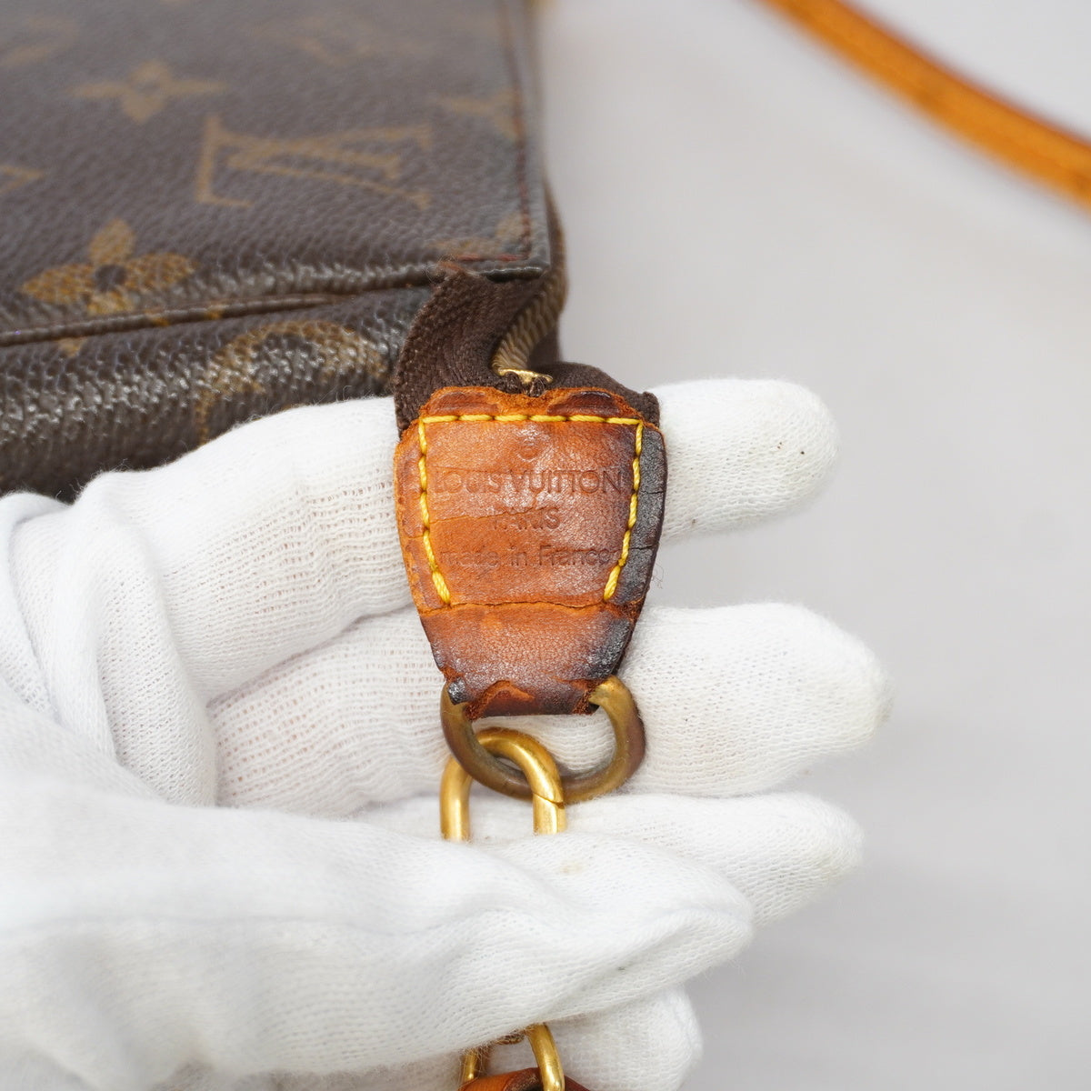 Louis Vuitton Monogram Pochette Accessoire Pouch