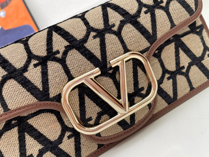 Amelia's Bag Gallery - VEL Bags - 153
