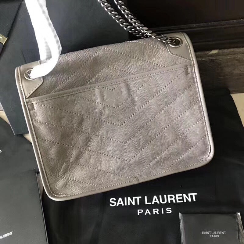 Amelia - YSL Bag - 3884