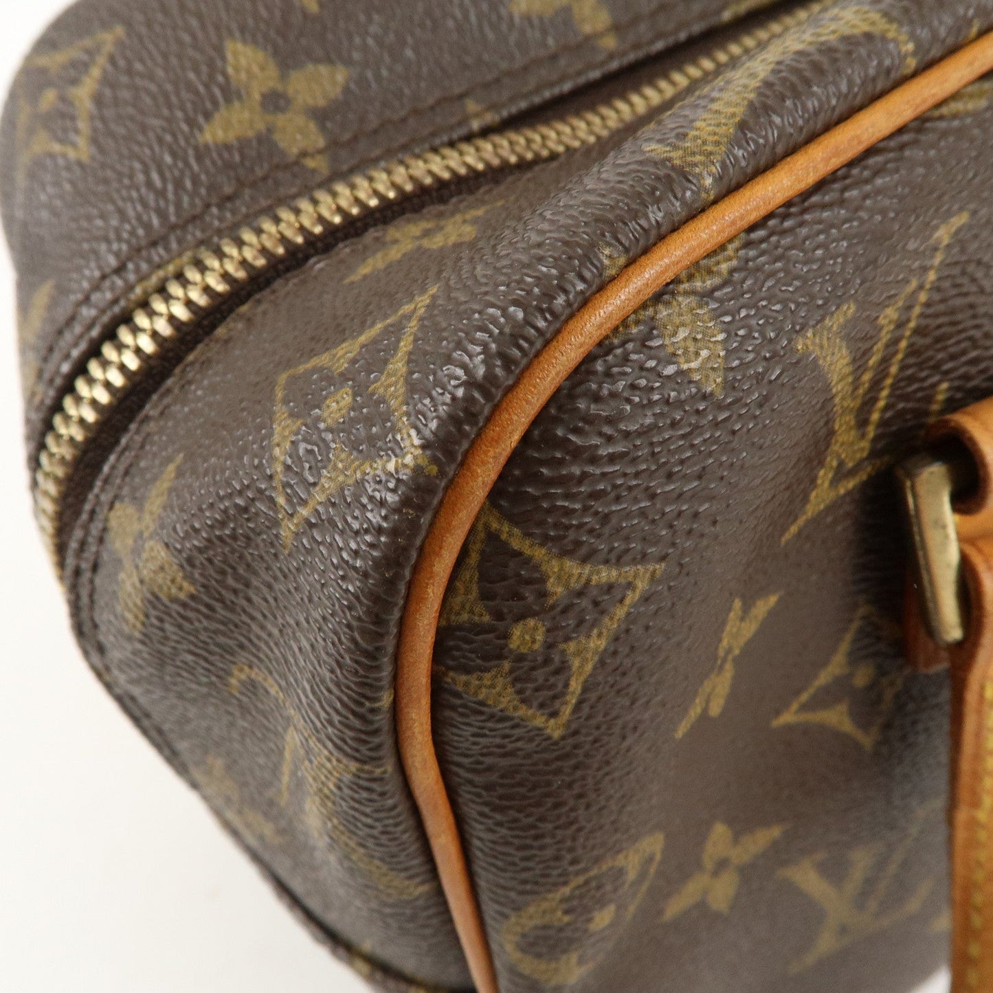 Louis Vuitton Monogram Cite MM Shoulder Bag Hand Bag M51182