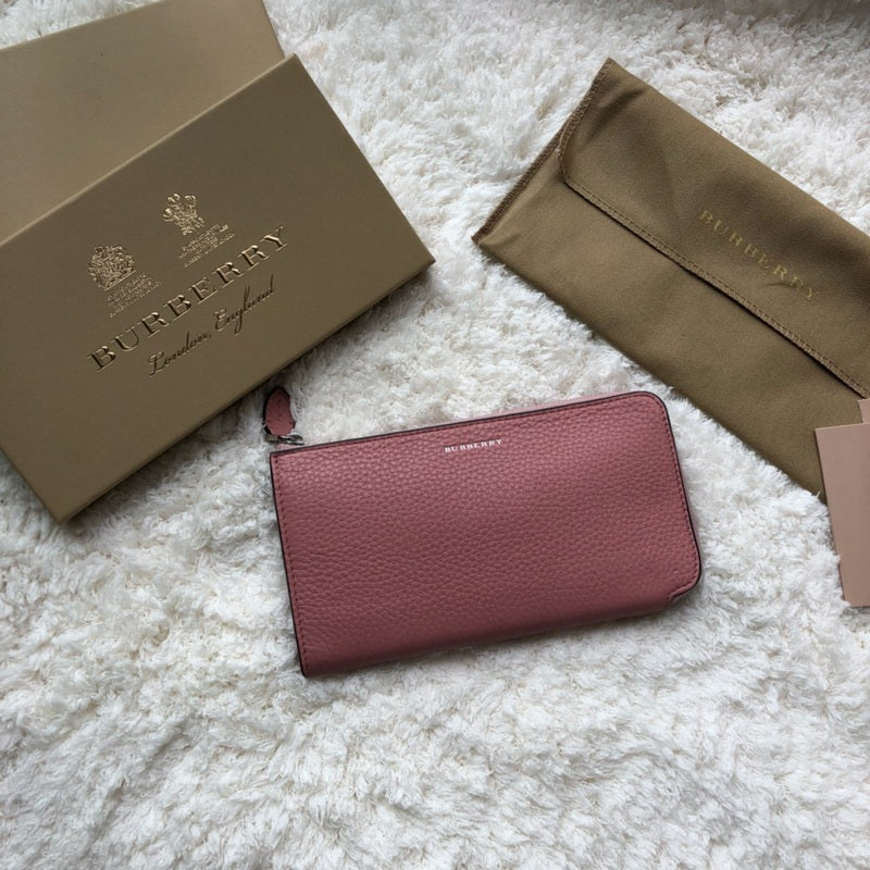 Burberry Bags - Bagsattire   424