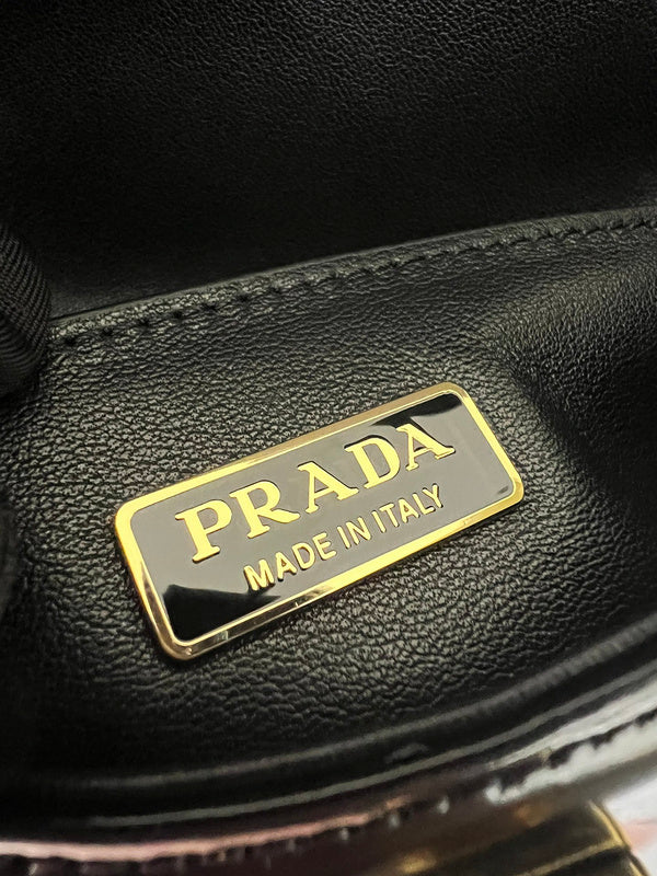Amelia- PRDA  LUXURY BAGS - 689