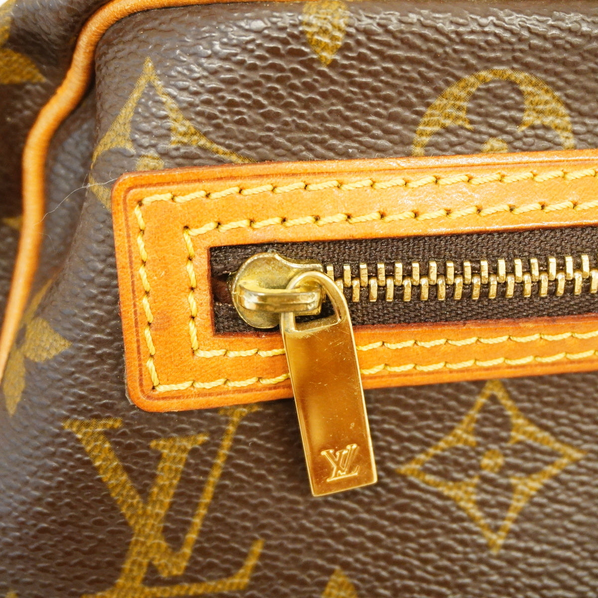 Louis Vuitton Shoulder Bag Monogram Pochette Cite