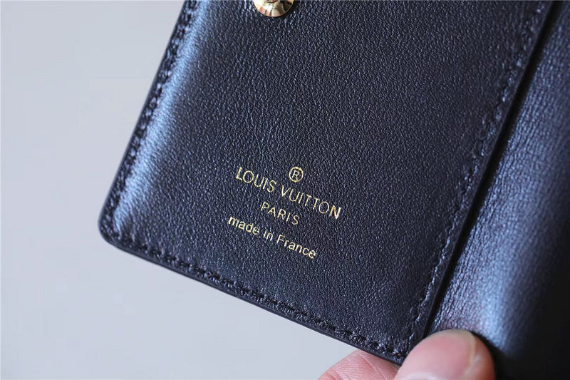 Fan Fashion Lu-Vi bags - 8801
