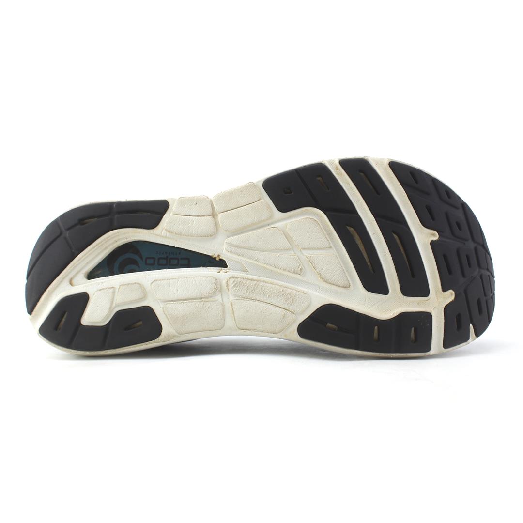 TOPO ATHLETIC PHANTOM 2